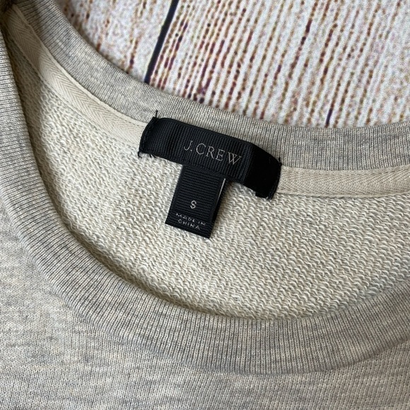 𝅺J. Crew Ruffle-Hem Sweatshirt Size Small - Picture 6 of 10